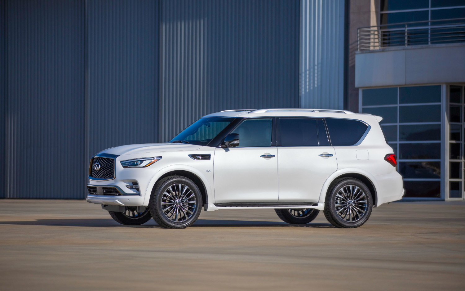 Comparison Nissan Armada Platinum Vs Infiniti Qx Limited